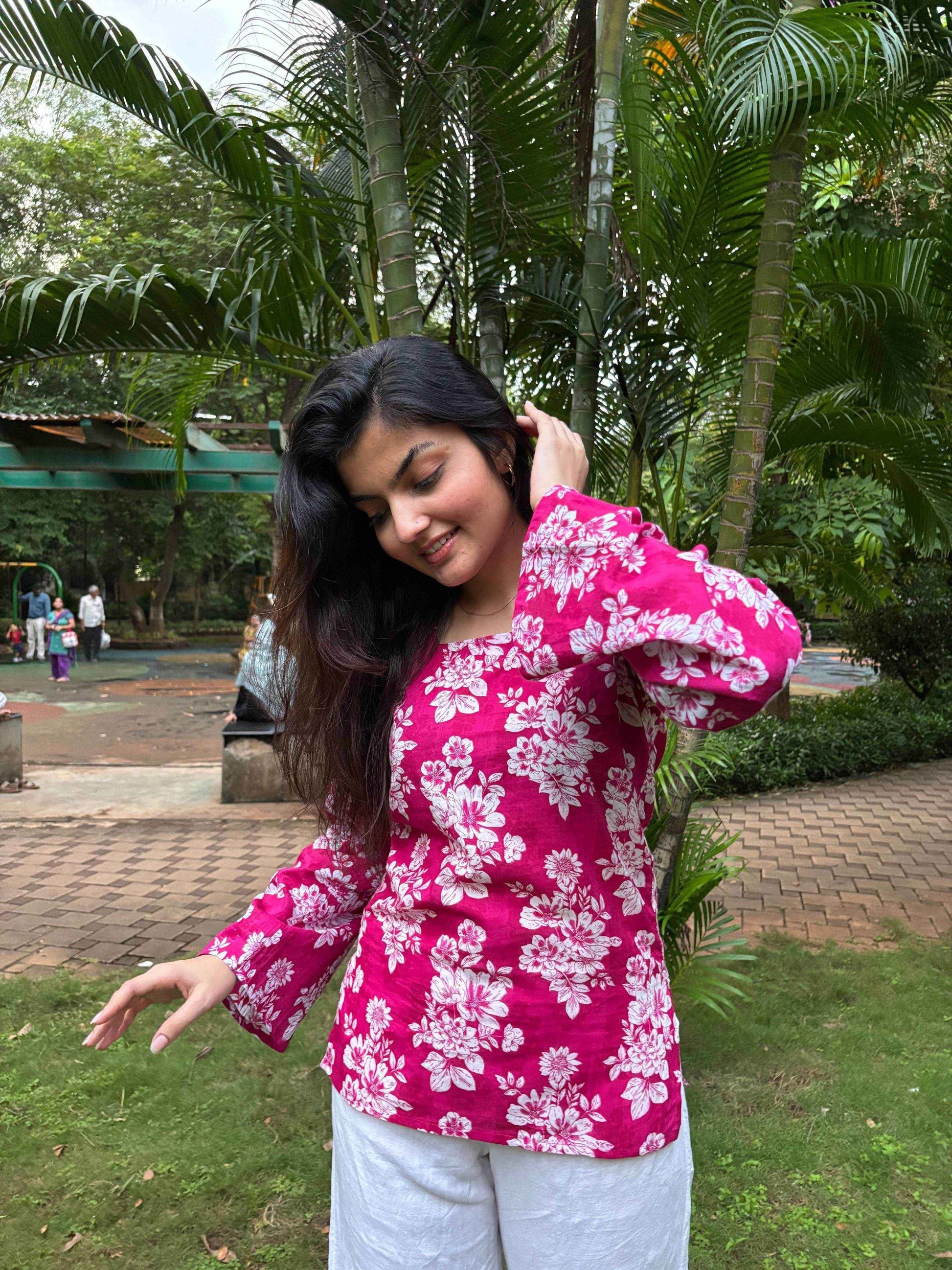 Maitri- floral print short kurti - Zeemi World 